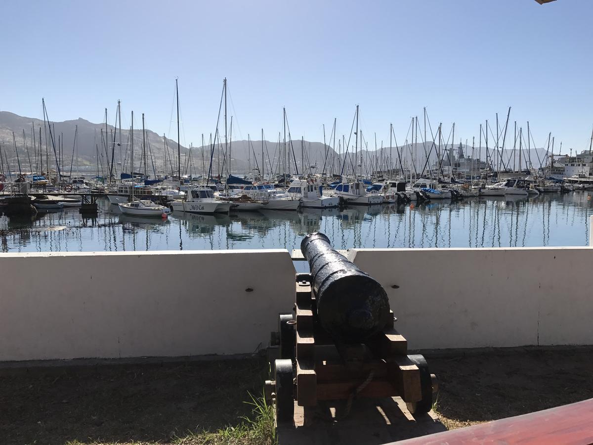 Oceans Drift (Adults Only) Hotel Cape Town Bagian luar foto