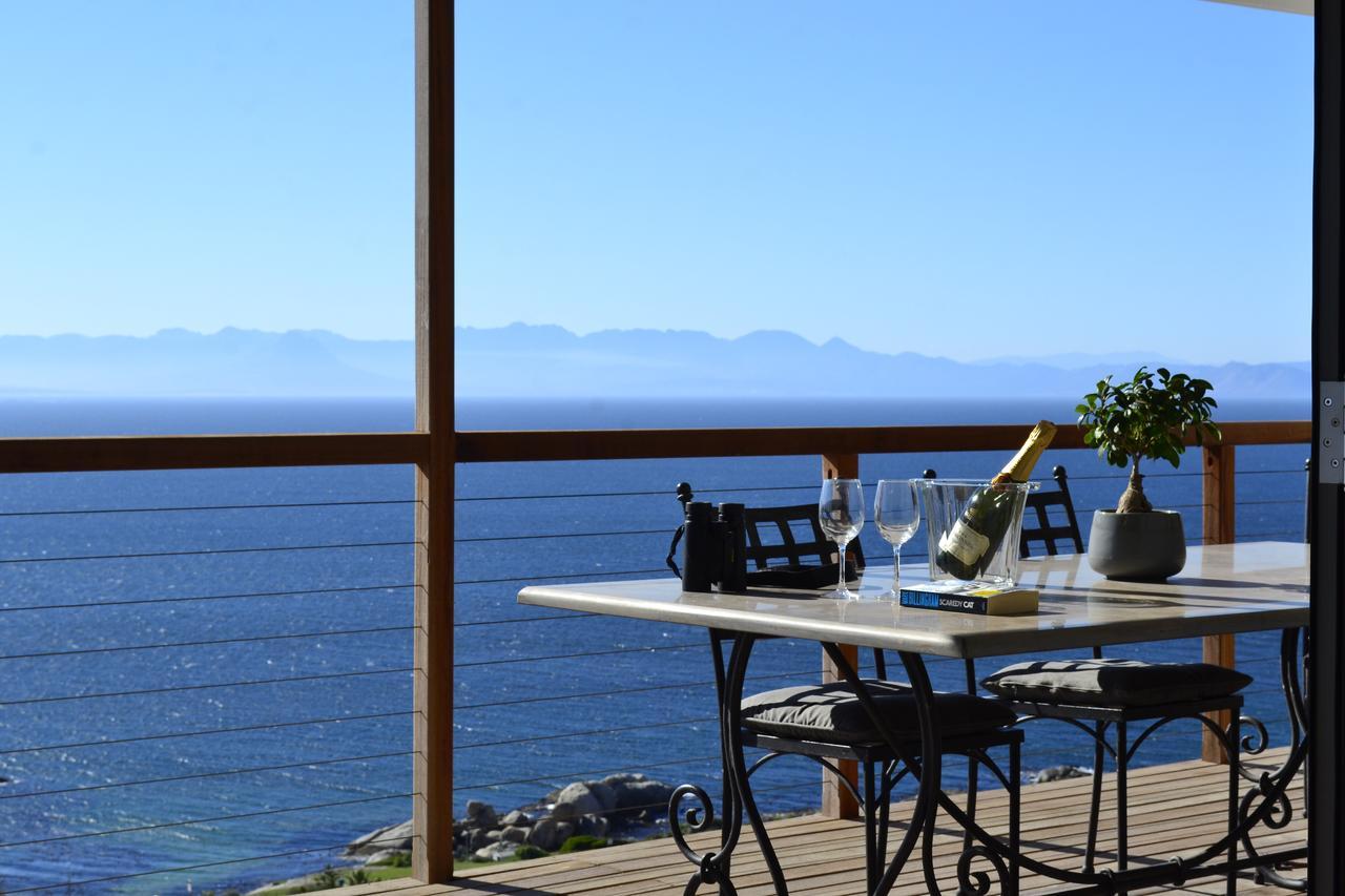 Oceans Drift (Adults Only) Hotel Cape Town Bagian luar foto